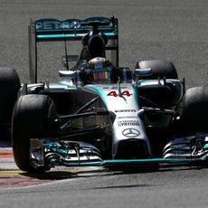 Lewis Hamilton se marcha de Spa sin puntos