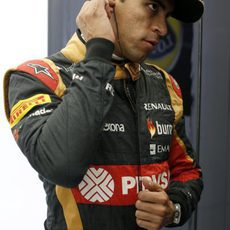 Pastor Maldonado se concentra para disputar la clasificación