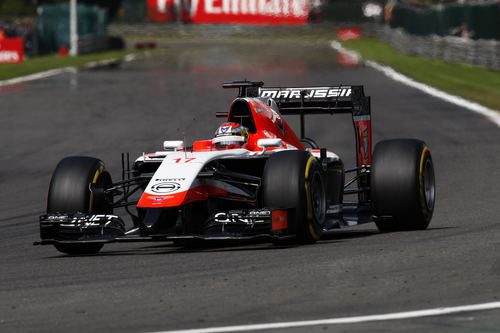 Jules Bianchi intenta recuperar terreno tras su parada