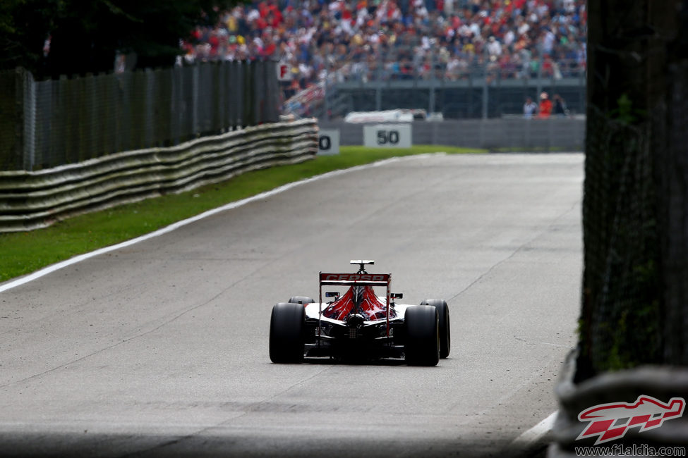 Jean-Eric Vergne no acabó contento con el coche el viernes