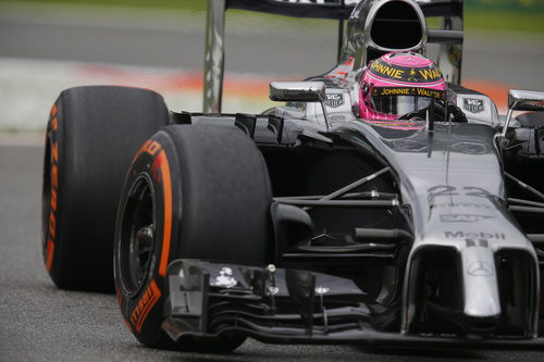 Jenson Button con los neumáticos duros