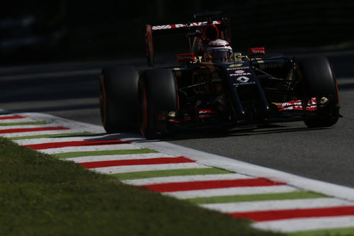 Romain Grosjean empezó tarde la clasificación por problemas