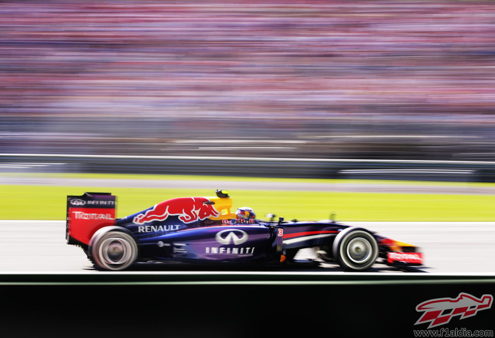Sebastian Vettel supera a Ricciardo en la clasificación del GP de Italia 2014
