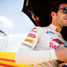 Jean-Eric Vergne esperando para comenzar la carrera