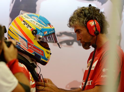 Fernando Alonso se prepara para disputar los L1 en Singapur