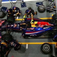 Red Bull practica un pit stop con el RB10