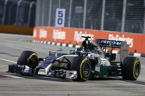 Nico Rosberg rueda en Marina Bay