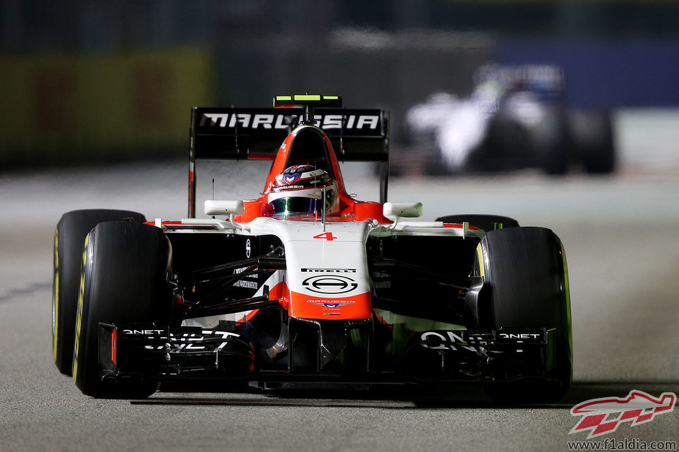 Max Chilton rodando por el Marina Bay