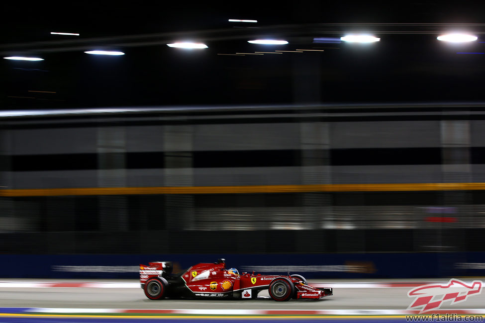 Fernando Alonso clasifica quinto en Singapur