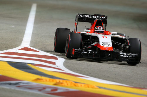 Jules Bianchi exprimiendo al máximo el coche