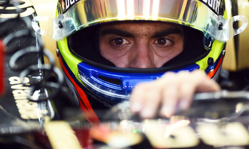 Pastor Maldonado con problemas en el turbo