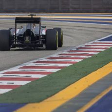 Esteban Gutiérrez se acerca a los pianos