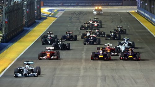 Primeros metros del GP de Singapur 2014