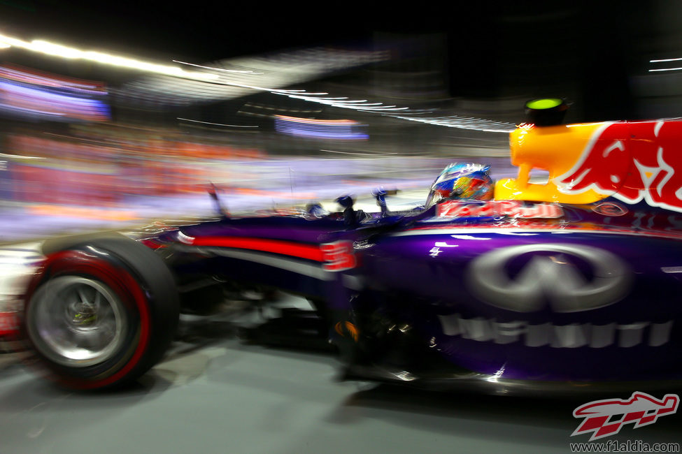 Daniel Ricciardo en las calles de Singapur