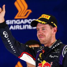 Segundo puesto en Marina Bay para Sebastian Vettel