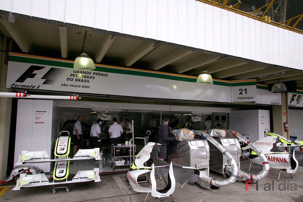 Los boxes de Brawn GP