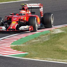 Kimi Räikkönen completa los primeros entrenamientos en Japón