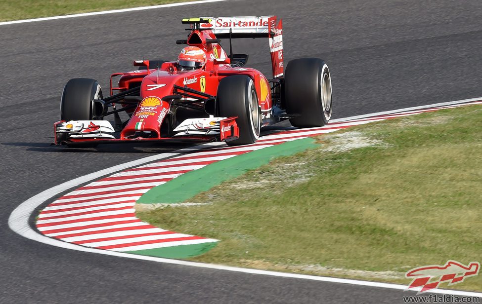 Kimi Räikkönen completa los primeros entrenamientos en Japón