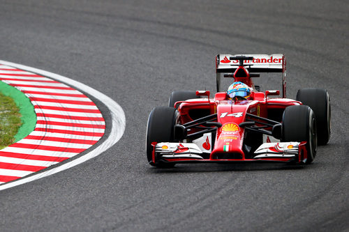 Fernando Alonso completó casi todo el programa del viernes