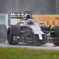 Jenson Button termina la carrera en quinta posición