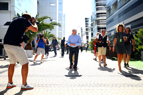Bernie Ecclestone llega al circuito de Sochi