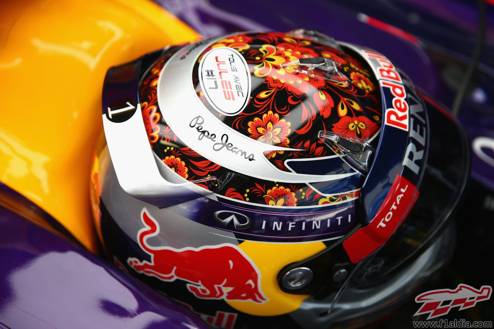 Detalle del casco de Sebastian Vettel en Sochi