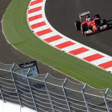 Fernando Alonso corriendo en los Libres 2 del GP de Rusia 2014