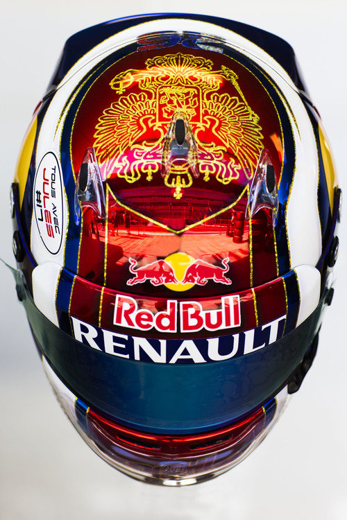 El casco de Kvyat para este fin de semana