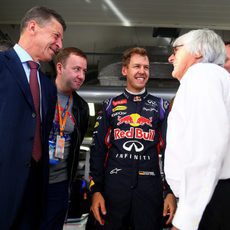 Bernie Ecclestone visita a Sebastian Vettel