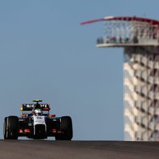 Sergio Pérez rodando en el Circuito de las Américas