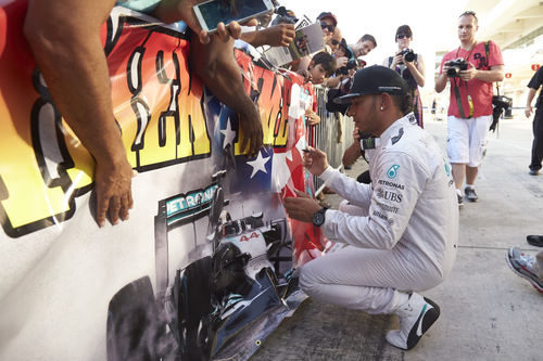 Hamilton con los fans