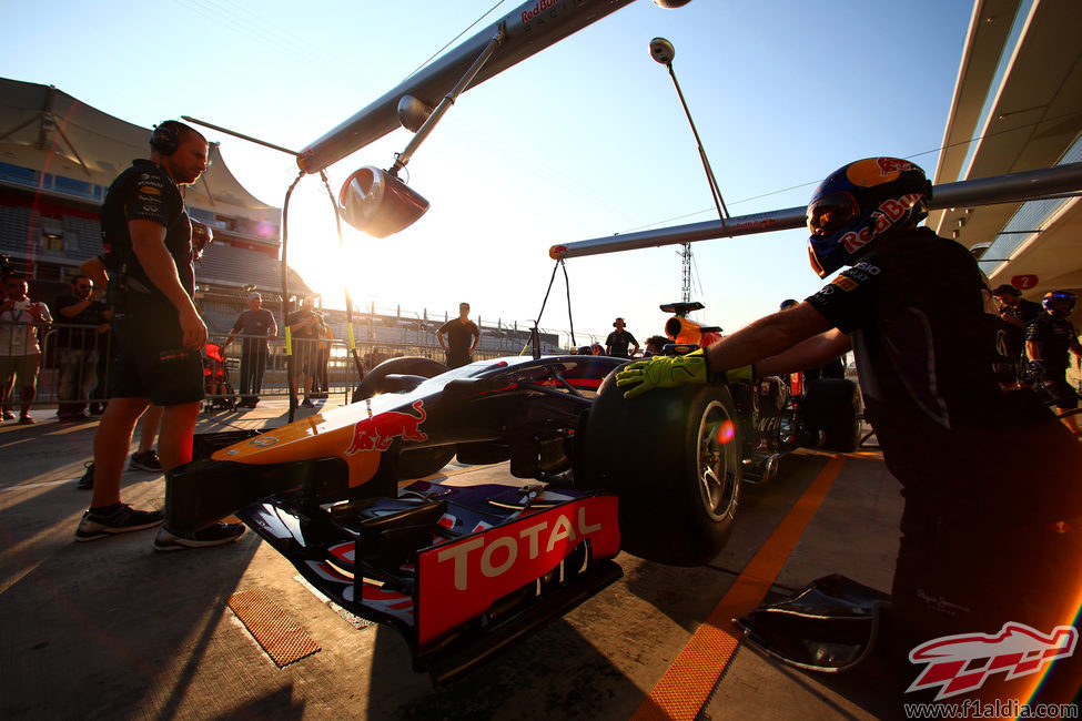 Red Bull practica pit stops