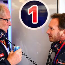 Helmut Marko y Christian Horner charlan en Estados Unidos