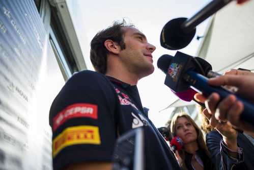 Vergne atiende a los medios