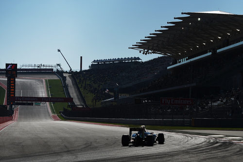 Perez encarando la recta de meta de Austin