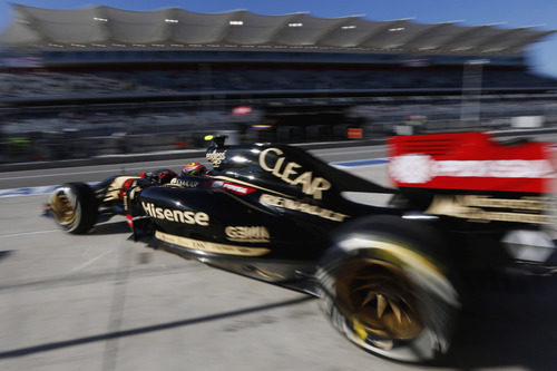 Maldonado aprovechó un Lotus ligeramente mejor para conseguir puestos