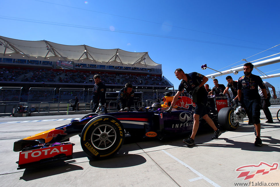 Sebastian Vettel partirá desde el pit-lane