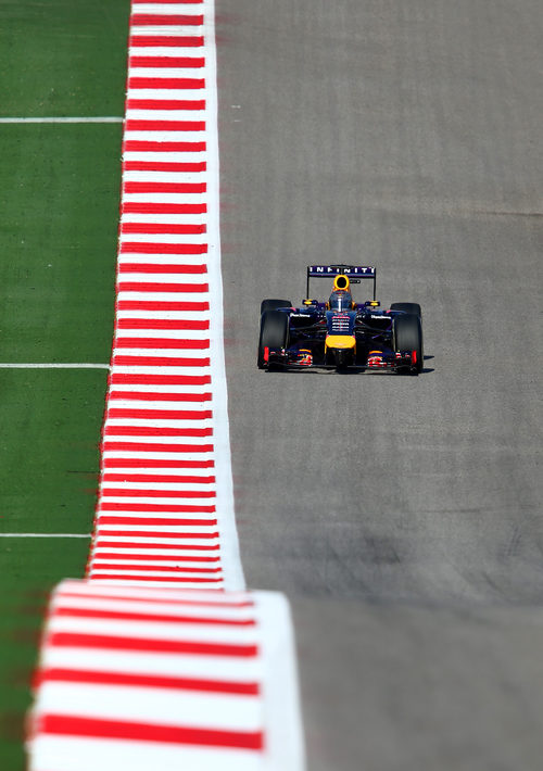 Sebastian Vettel rodando solamente en la Q1