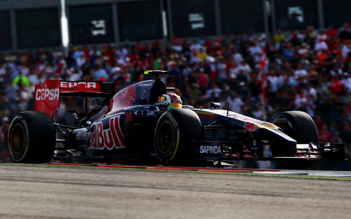 Daniil Kvyat termina fuera de los puntos