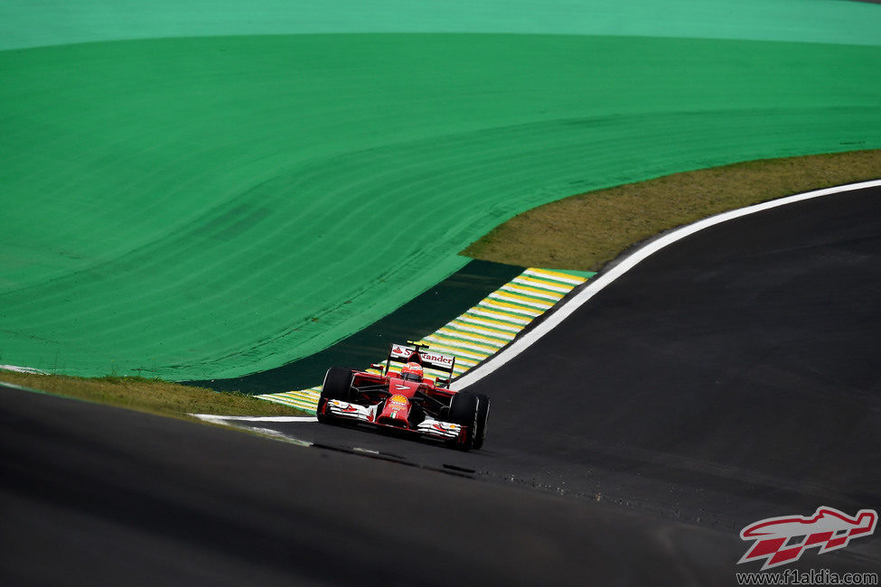 Kimi Räikkönen, el tercero más rápido en los Libres 2 del GP de Brasil 2014