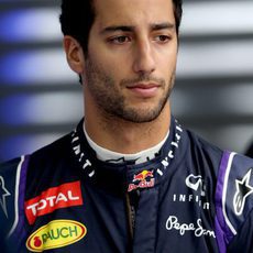 Daniel Ricciardo con rostro serio