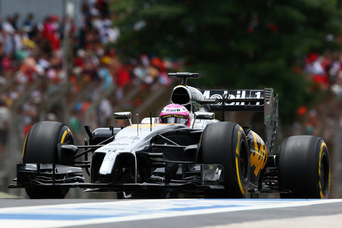 Jenson Button clasifica en quinta posición
