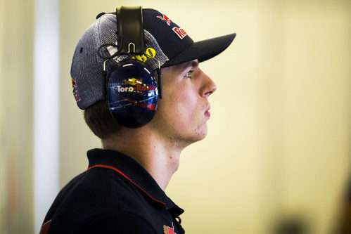 Max Verstappen en el box de Toro Rosso