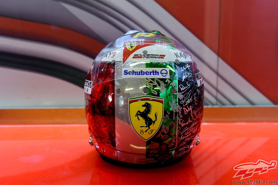 El casco de Fernando Alonso para el GP de Abu Dabi (3)