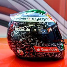 El casco de Fernando Alonso para el GP de Abu Dabi (4)