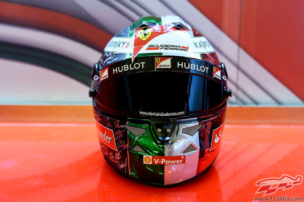 El casco de Fernando Alonso para el GP de Abu Dabi (7)
