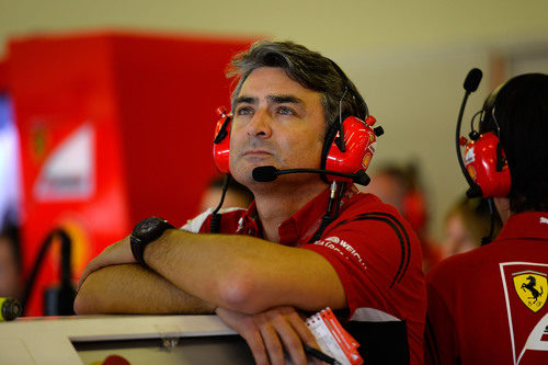 Marco Mattiacci en el box de Ferrari en Abu Dabi