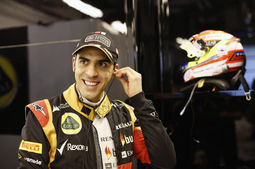 Pastor Maldonado sonríe en el GP de Abu Dabi