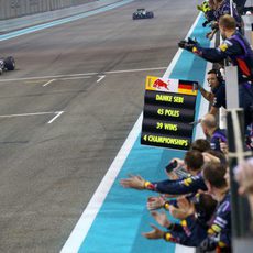 El equipo ha arropado a Sebastian Vettel