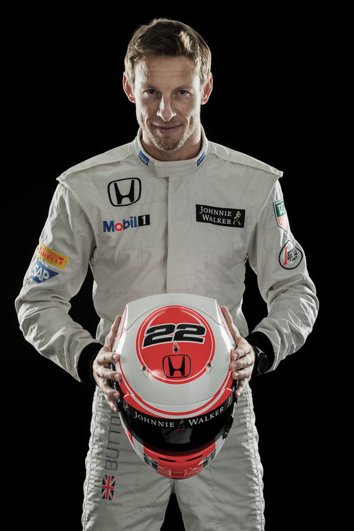 Jenson Button con su nuevo casco